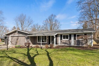 3707 South Dr, Fort Wayne, IN 46815