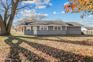 1530 N Duquesne Rd, Joplin, MO 64801