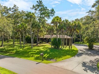 4926 Hidden Oaks Trail, Sarasota, FL 34232