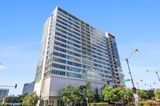 659 W Randolph St Unit 702, Chicago, IL 60661