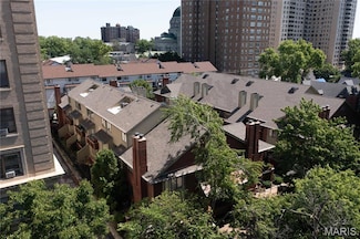 4465 W Pine Blvd Unit 15, Saint Louis, MO 63108