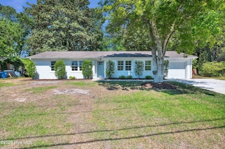 124 Kelly Rd, Wilmington, NC 28409
