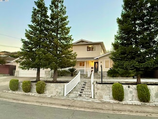 2153 Lakeview Dr, San Leandro, CA 94577