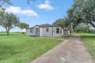 16752 Rio Rancho Rd, Harlingen, TX 78552