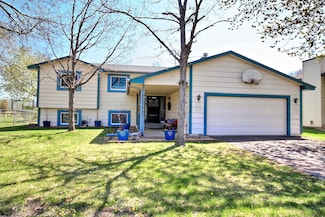 11830 Pennsylvania Ave N, Champlin, MN 55316