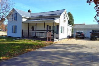 1102 D Ave, Vinton, IA 52349