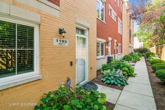 1193 S Grove Ave Unit 8, Oak Park, IL 60304