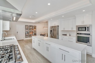 7876 Via Adelfa, Carlsbad, CA 92009