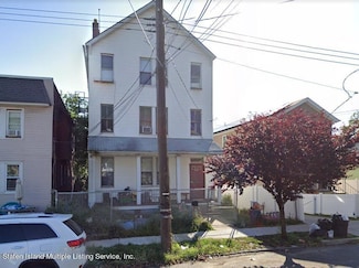 207 Targee St, Staten Island, NY 10304
