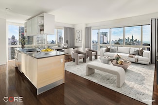 350 W 42nd St Unit 51G, New York, NY 10036