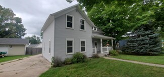 615 Lake St Unit 617, Baraboo, WI 53913