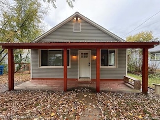 609 Elkinford, White Lake, MI 48383