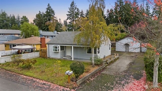 14516 Dayton Ave N, Shoreline, WA 98133