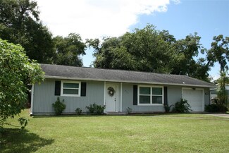 916 Spanish Ln, Deland, FL 32720