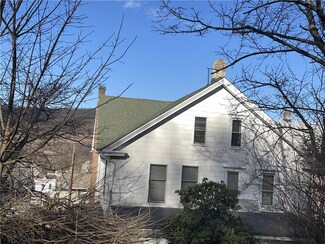 328 W Abbott St, Lansford, PA 18232