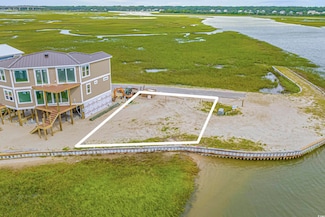 1532 Riverside Dr, Sunset Beach, NC 28468