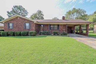 4602 Prince Dr, Paragould, AR 72450