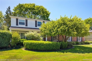 89 MacLynn Dr, Troy, MI 48098