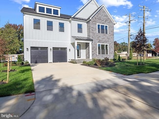 8260 Colling Manor Ct, Alexandria, VA 22308