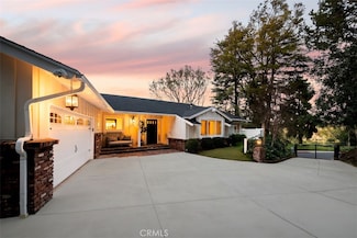3723 Scadlock Ln, Sherman Oaks, CA 91403