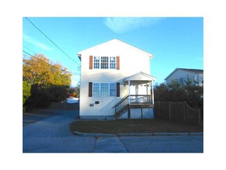 120 Stamford Ave, Providence, RI 02907