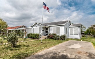 727 E Main St, Sinton, TX 78387