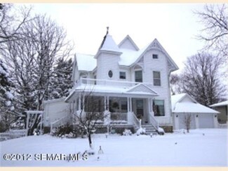 540 540 4th St SW, Plainview, MN 55964