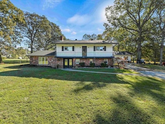 395 E Greenville Rd, White Plains, KY 42464