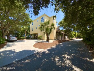 701 Salter Path Rd, Indian Beach, NC 28512