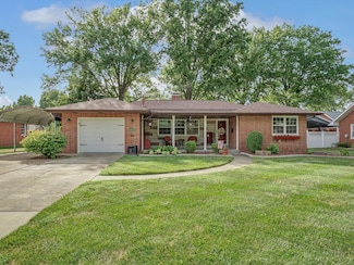 709 Meadow Dr, Red Bud, IL 62278