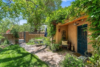 925 Acequia Madre, Santa Fe, NM 87505