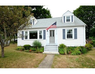 4 Larch Rd, Woburn, MA 01801