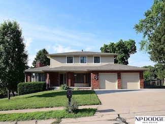 4651 White Cloud Dr, Omaha, NE 68157