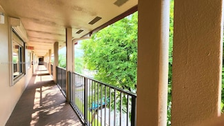901 SW 138th Ave Unit C411, Pembroke Pines, FL 33027