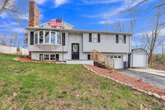 3 Plainview Dr, Danielson, CT 06239