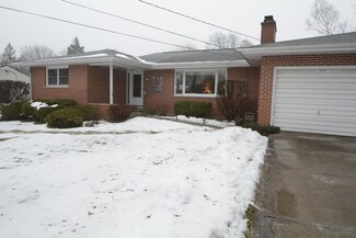 509 Orchard Dr, Madison, WI 53711