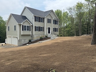 70 Kilburn St, Lunenburg, MA 01462