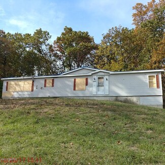 1843 E 104th St, Grant, MI 49327