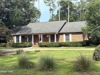 2802 Jackson Bluff Rd, Marianna, FL 32446