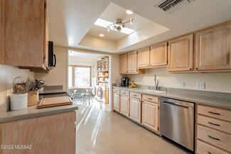 5719 N Camino Laguna, Tucson, AZ 85718