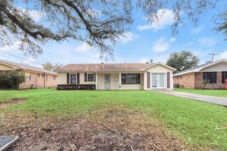 2410 Gardenia St, Lake Charles, LA 70601