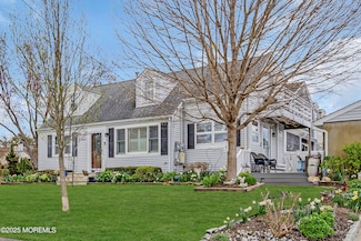 80 Dewey Ave, Manasquan, NJ 08736