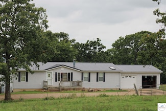 9556 Ehlers Rd, Stover, MO 65078