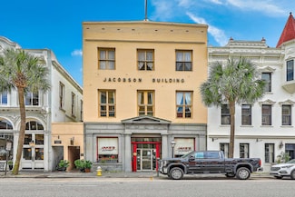 19 Broad St, Charleston, SC 29401