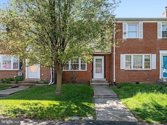 35 Sydnor St, Hamilton, VA 20158
