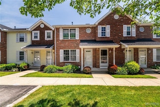 31 Olde Stone Ln Unit 31, Lancaster, NY 14086
