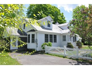 61 Meadow Ln, Dorset, VT 05251