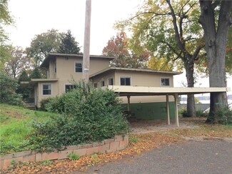 1524 Cove Ave, Lakemore, OH 44250