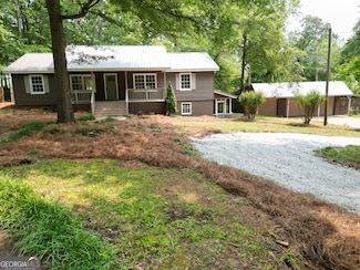 286 Barnes Cir, Commerce, GA 30530