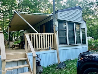 140 Blue Aspen Dr, Milford, PA 18337